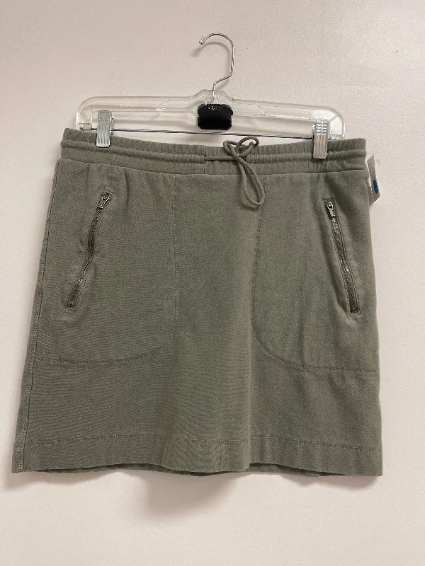 Athletic Skort By C And C In Green, Size: 6