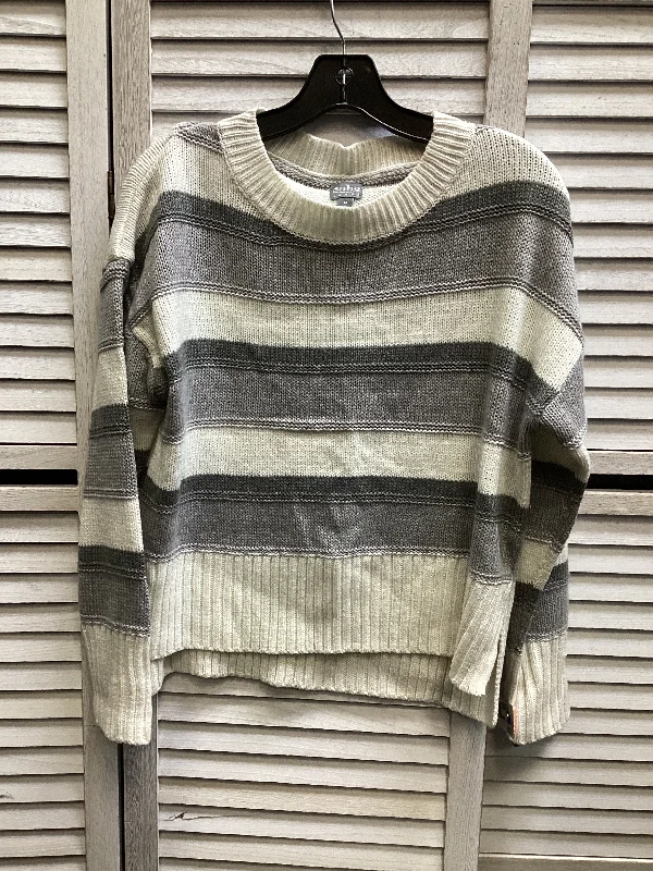 Sweater By New York And Co In Striped, Size: M