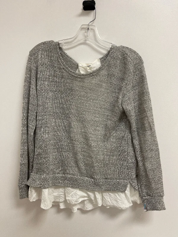 Top Long Sleeve By Clothes Mentor In Grey, Size: S